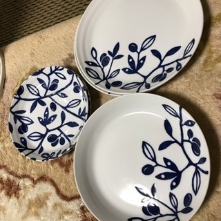 藍色の可愛いお皿三種  新品  6枚セット　お値下げしました！