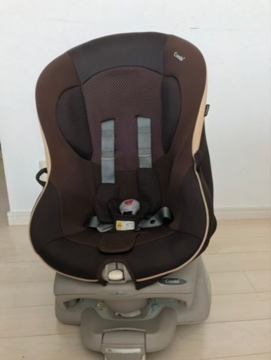 【処分価格】combi コンビ チャイルドシート ゼウスターンEZ