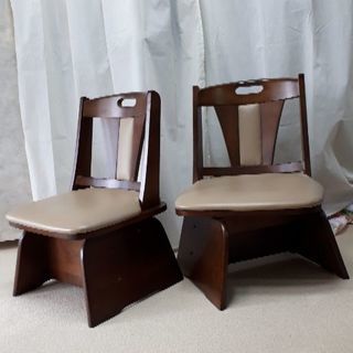木製の座面が360度回転する椅子です。取りに来てくれるかたに、０円でゆずります。の画像