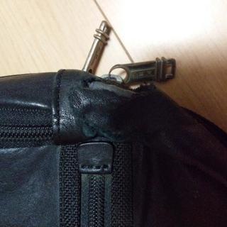 値下げ‼️　Tumi  トゥミ ビジネス　カバン　革　再利用　の画像