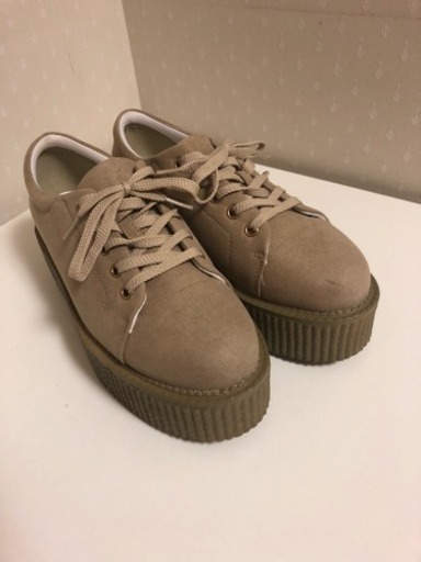 厚底の靴