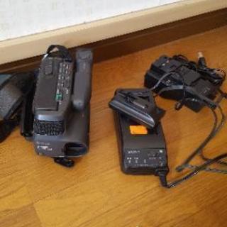 ビデオカメラの充電器❗の画像
