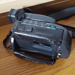 ビデオカメラの充電器❗の画像