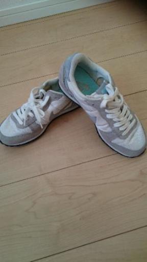 NIKEスニーカー24センチ