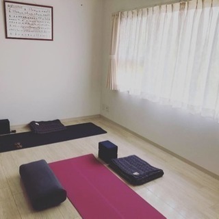 女性限定プライベートヨガスクール