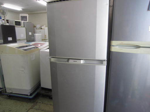 HITACHI　R-23YA 日立冷蔵庫230L　２０１０年製