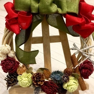 手作りクリスマスリースの画像