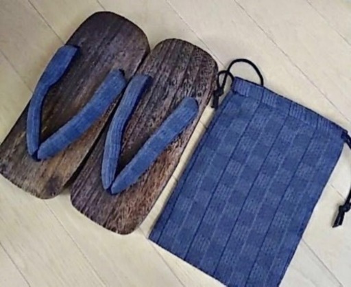 選べるサイズ M LL メンズ 浴衣 4点セット 帯 巾着袋 下駄 着付け説明書入 サラサラドライ 洗濯OK 市松柄 京都観光 日本土産