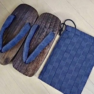 選べるサイズ M LL メンズ 浴衣 4点セット 帯 巾着袋 下駄 着付け説明書入 サラサラドライ 洗濯OK 市松柄 京都観光 日本土産の画像