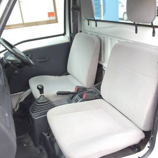 ■303[カーズ大阪]実走行１万キロ♪機関好調♪無事故♪修復歴なし♪パワステ♪エアバック♪の画像