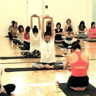 【11月平日（水）夜のクラス】ヨガで身体と心を整える ストレスマネージメントとしても注目の「ヨガニードラ」/ReebokOneアンバサダー今井祐子の画像