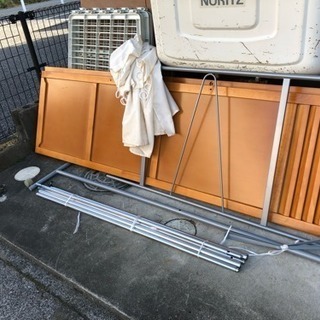 組み立てハンガーラックの画像