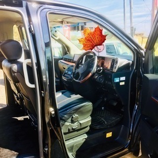 【日産 エルグランド ブラック】の画像