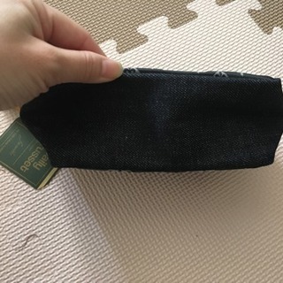 ✨値下げ✨【新品】デイリーラシットポーチ モノグラム柄 ブラックの画像