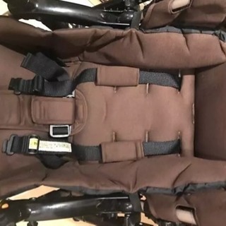アップリカラウラアップリカクワトロ ギルト オックスフォードベージュおまけ付の画像