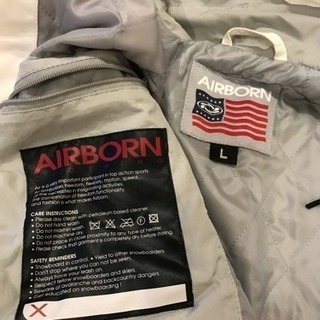 【値下げ】AIRBORNのスノーウェアの画像