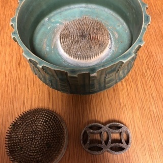 【価格更新しました】花器（けんざん付き）の画像