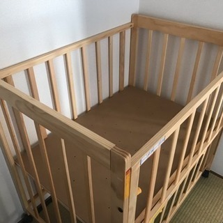 美品 ベビーベッド＆西川ベビー布団セットの画像