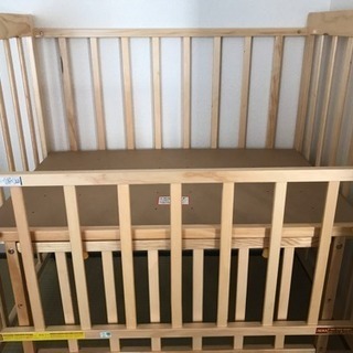 美品 ベビーベッド＆西川ベビー布団セットの画像