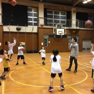 生野スポーツセンター子どもバスケットボール教室
