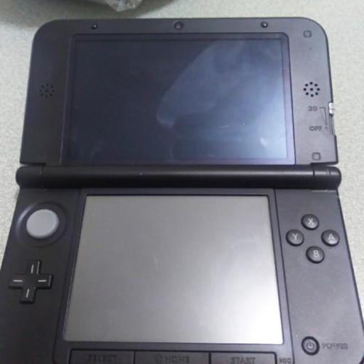 取引中   ニンテンドー3DSLL 付属品完備ソフトつき
