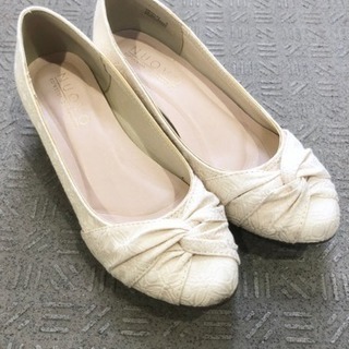 NUOVO パンプス Sサイズ(22.5～23.0)の画像