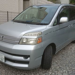 ヴォクシーX　走行少なめ　車検２年付　社外17インチアルミの画像