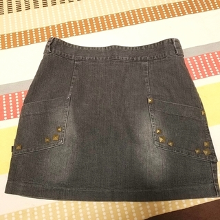 スタッズ付きデニム スカート MーLサイズ