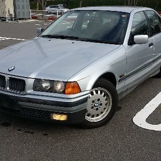 BMW323の画像