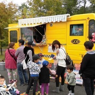 松本市立アルプス公園東入り口駐車場フリーマーケット − 長野県
