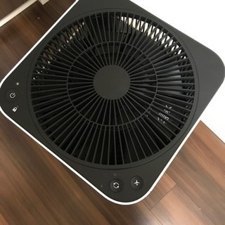 バルミューダジェットクリーン空気清浄機の画像