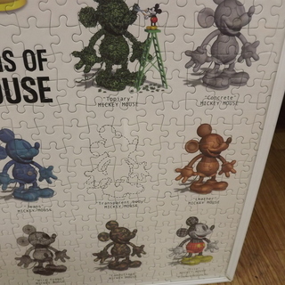ジグソーパズル 完成品 メタモルフォシスオブミッキーマウス  (51x73.5cm) 1000ピース　札幌　西岡店の画像