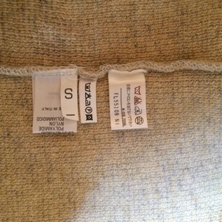 新品 イタリア製 レディースセーターの画像