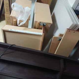 ニトリ(アウトレット)クイーンサイズベッドフレーム収納、照明付きの画像