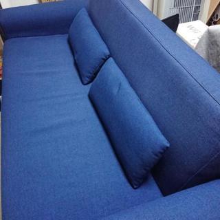 (商談中)ソファ(ネイビー)クッションつきの画像