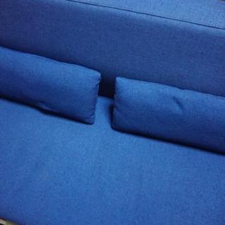 (商談中)ソファ(ネイビー)クッションつきの画像