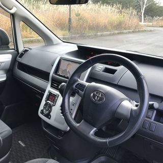 H22年　ノア　2.0　Si　後期モデル　HDDナビ　TV　ETC　パドルシフト　エンジンスターター　ワンオーナー　人気ホワイトパールの画像