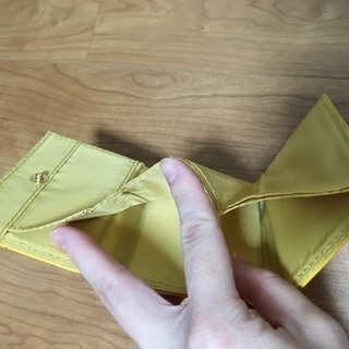 【ディズニー】プーさん ミニ財布の画像