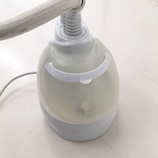 スチームアイロン【CONAIR スタンドタイプ】の画像