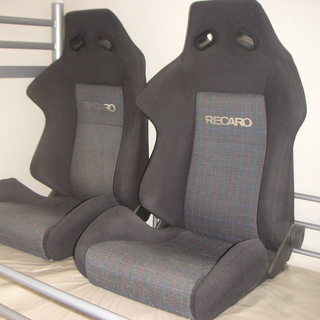 【交渉中】RECARO（レカロ）/ＳＲ系/左右2脚セット