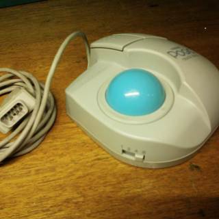 NEC９８０１対応　エレコム製　トラックボール　中古品の画像