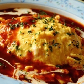 🍴オムライスはフワトロ派✨🍽食べ歩き部❤️