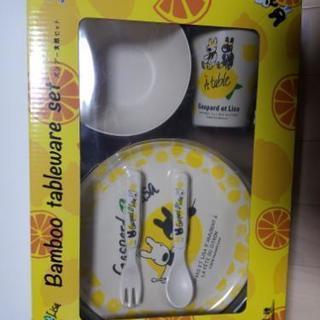 【値下げしました】リサとガスパールバンブー食器5点セット