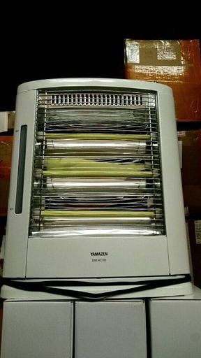 山善 遠赤外線電気ストーブ ホワイト DSE-KC105(W)