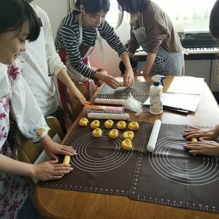 イベント！フライパンパン作り&ランチ＆寝相アート＆ベビーマッサージ！堺市の画像