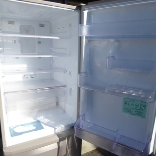 (お取引中・新規お問い合わせは中止します）三菱 370L冷蔵庫 MR-CU37M-C 正常動作品 3000円です。の画像