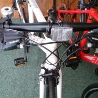 【新車】エアーオンⅡ　アルミフレーム クロスバイク３×７段 白【ジモティ価格】の画像