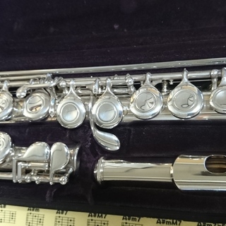 YAMAHA ヤマハ YFL-411Ⅱ 調整済み YAMAHA YFL-411II ヤマハさんにて全体調整済み