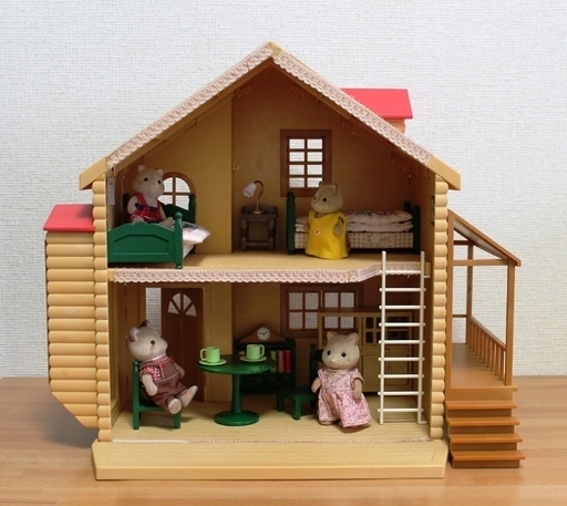 赤い屋根のお家＋家具＋人形セット　初期シルバニアファミリー