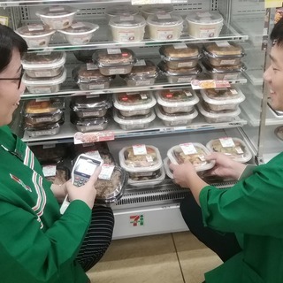 【正社員　年齢学歴不問】夜間専従コンビニ従業員